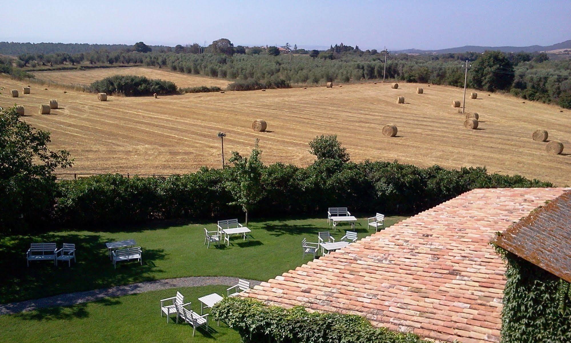 Agriturismo Casale Bonaparte Cellere Exterior foto